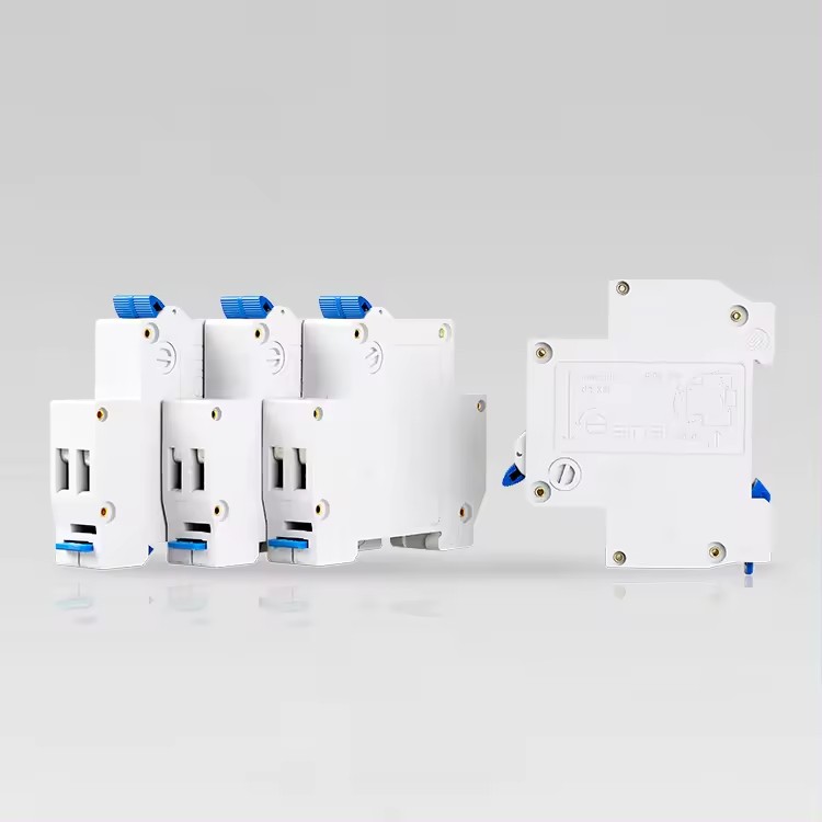 DZ30 AC230V 3KA 6A 10A 16A 20A 25A 32A MCB
